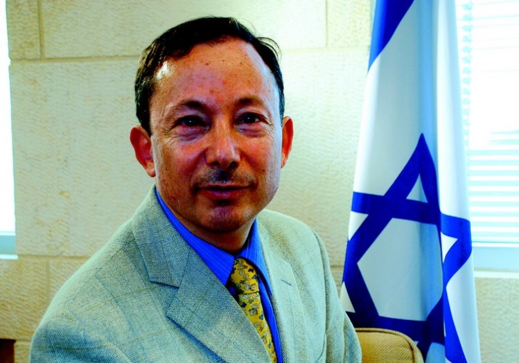L'extrémiste juif Yigal Palmor, propagateur de la censure juive en Europe occupée